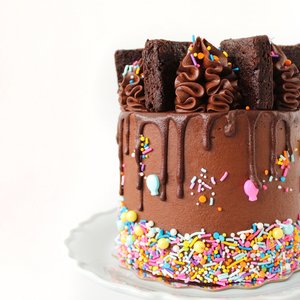 Chocolate Shimmer Cake