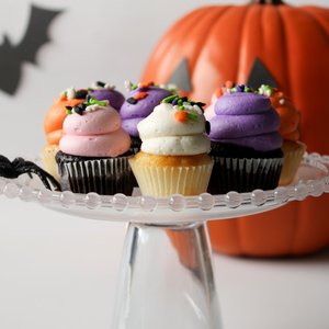 12 Mini Halloween Cupcakes