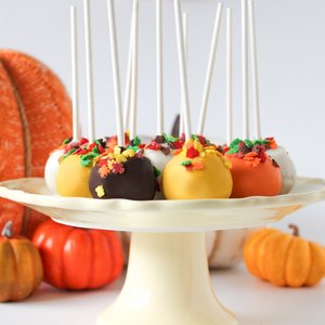 12 Halloween Cake Pops