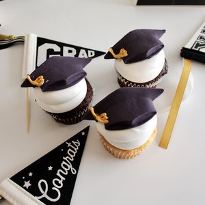 Grad Cupcakes